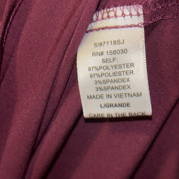 Women’s Elastic High Waist Solid Burgundy Maxi Skirt - Picture 5 of 10